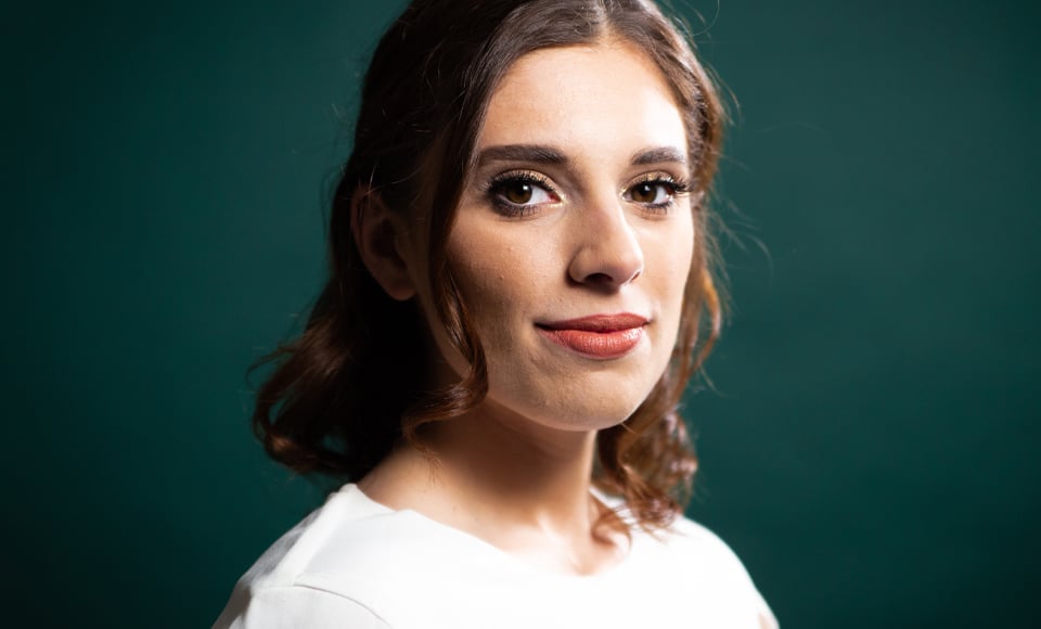 Bio-Page-2Col_960x580_AdriannaDAlonzo