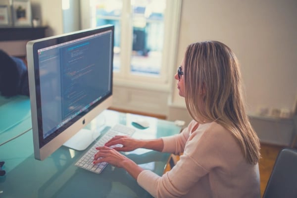 hcm platform woman working